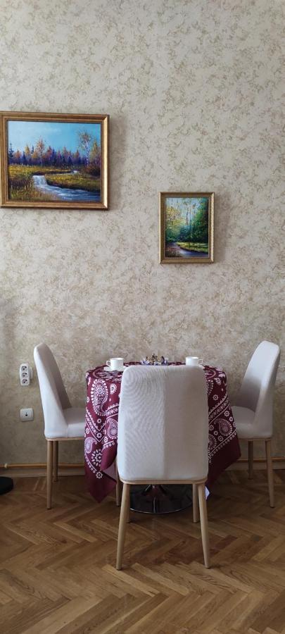 Tranquil Apartment In Vake Тбилиси Экстерьер фото