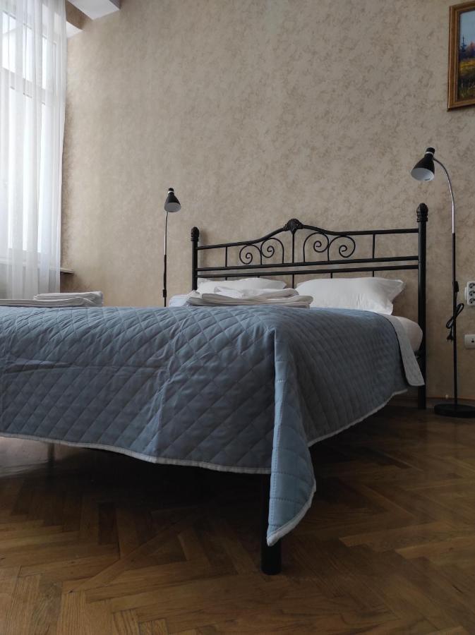 Tranquil Apartment In Vake Тбилиси Экстерьер фото